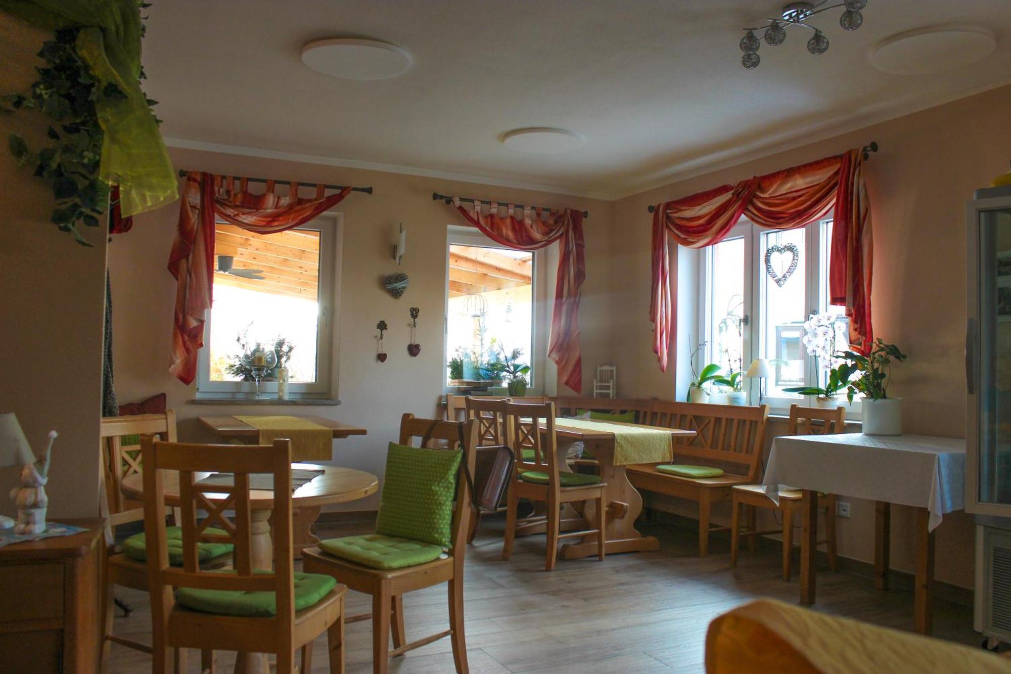 Wirtsberg Pension & Cafe Eching  Exterior photo